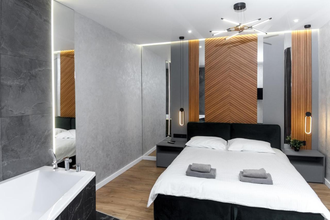 Vip Центр Львова Джакузі Камін Площа Ринок Exterior foto